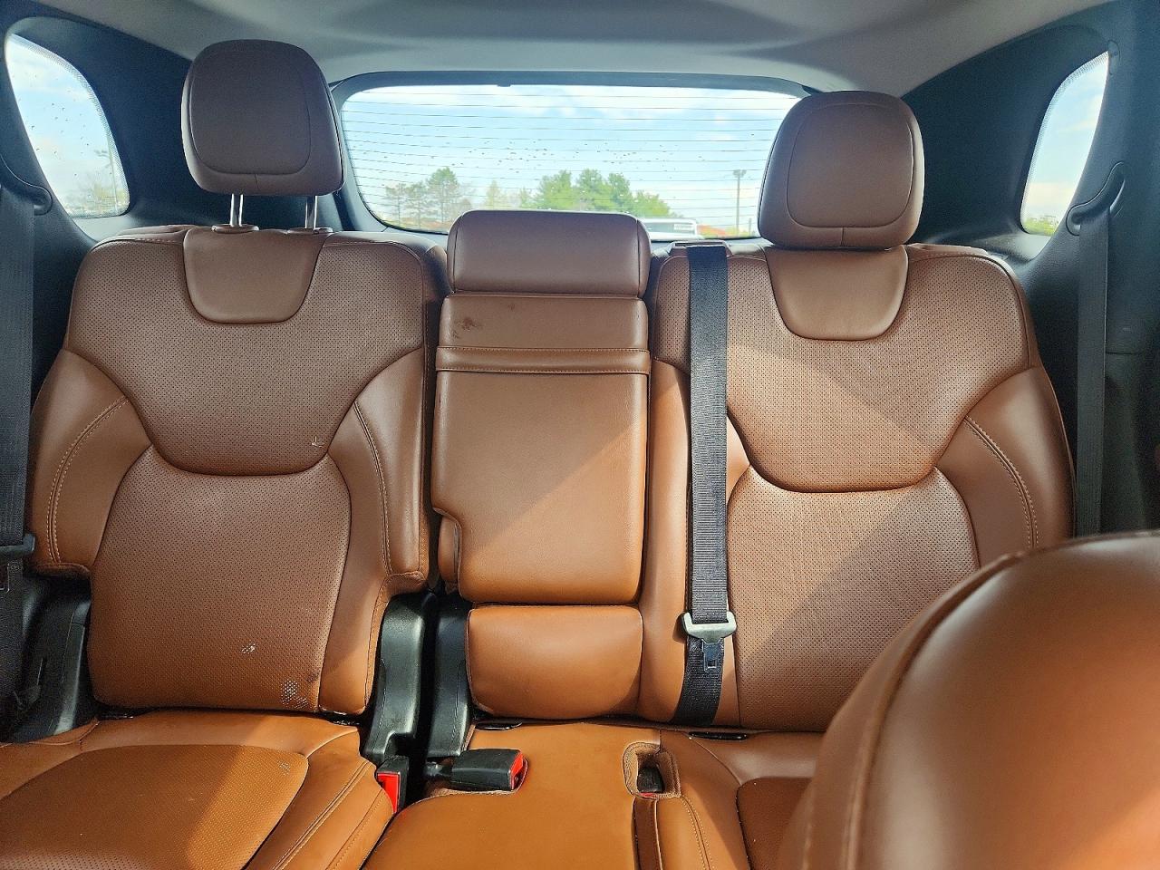 JEEP CHEROKEE 2019 — 11