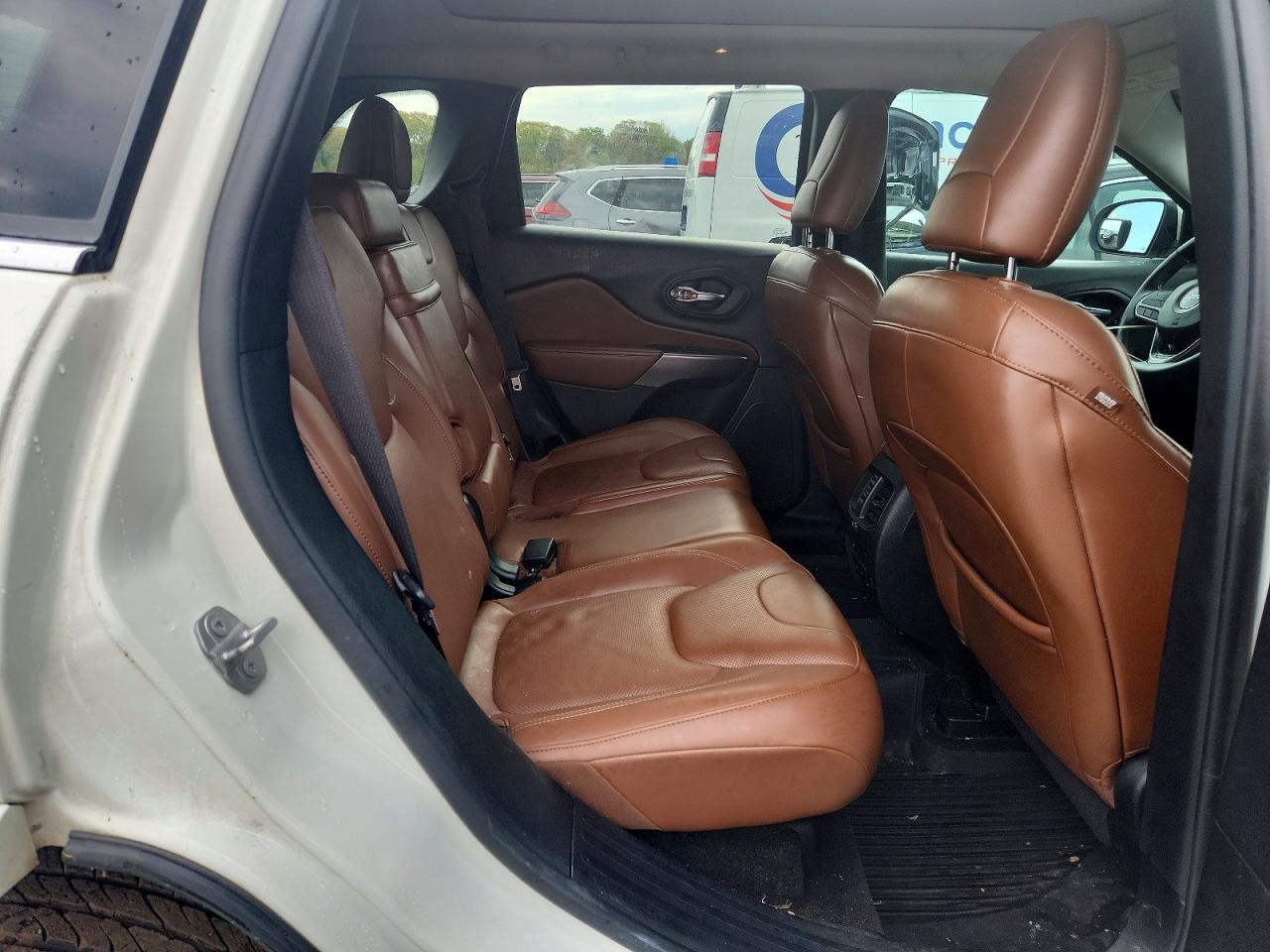 JEEP CHEROKEE 2019 — 12
