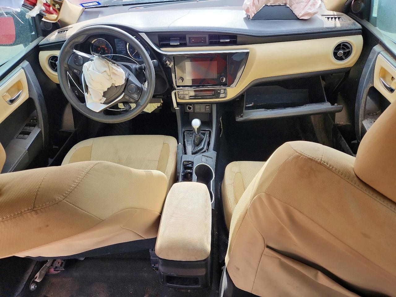TOYOTA COROLLA 2018 — 9