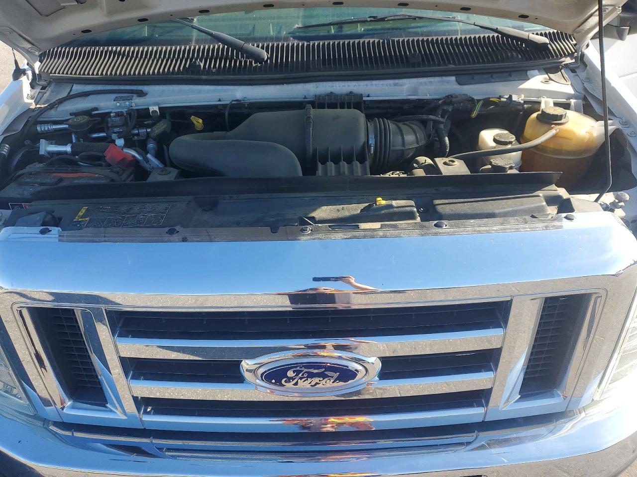 FORD ECONOLINE 2014 — 13