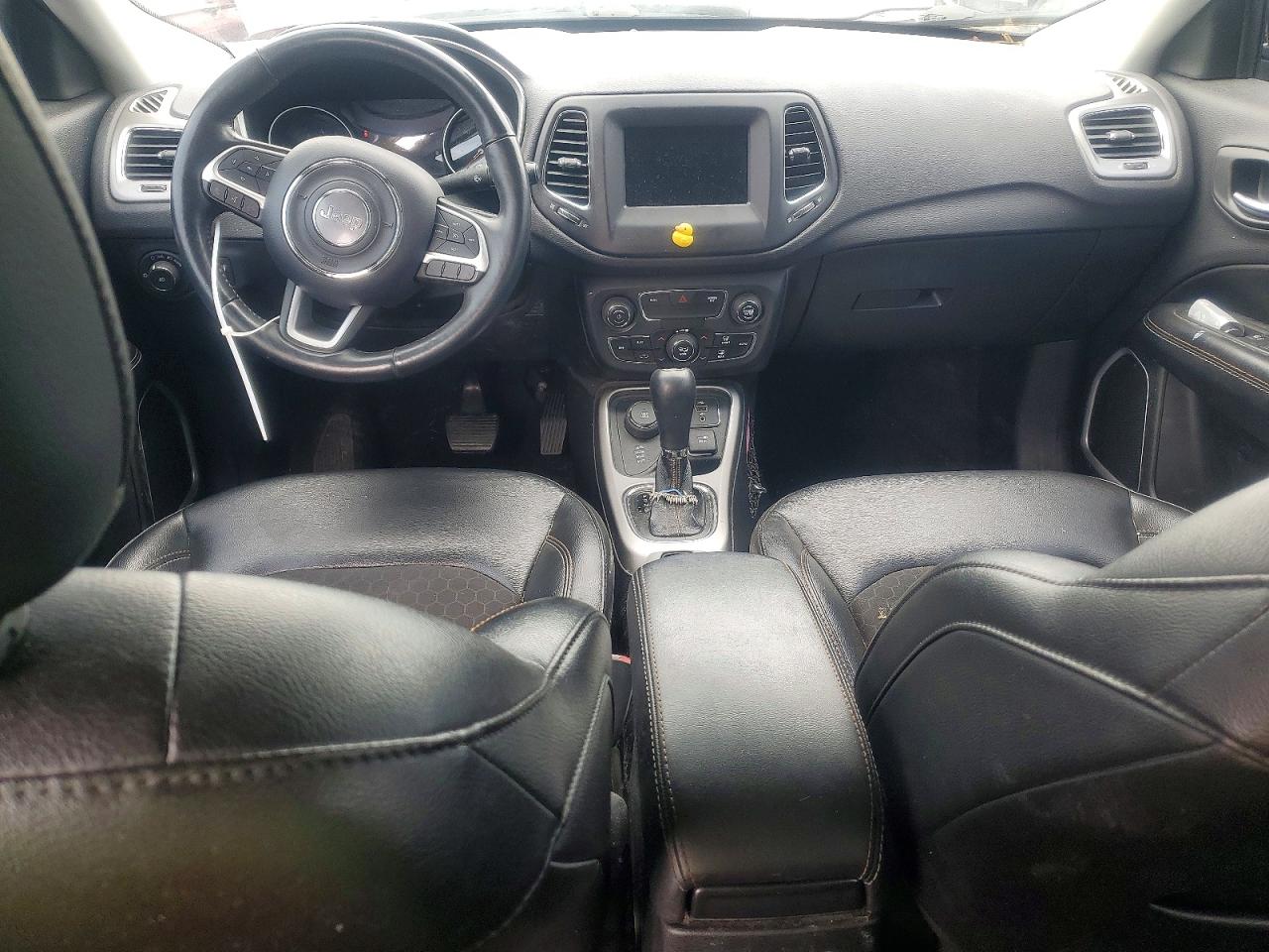 JEEP COMPASS 2018 — 9