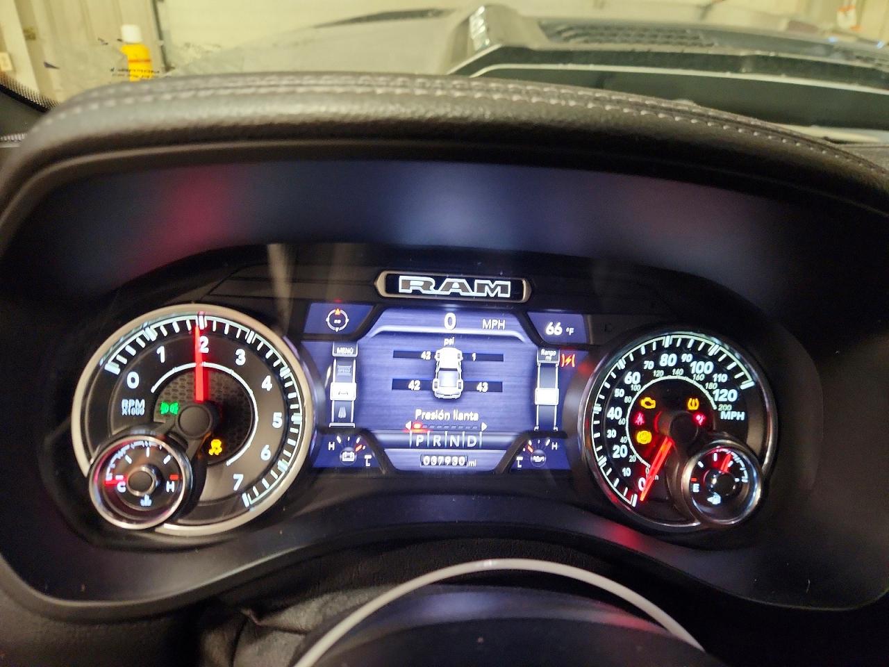 RAM 1500 2021 — 10