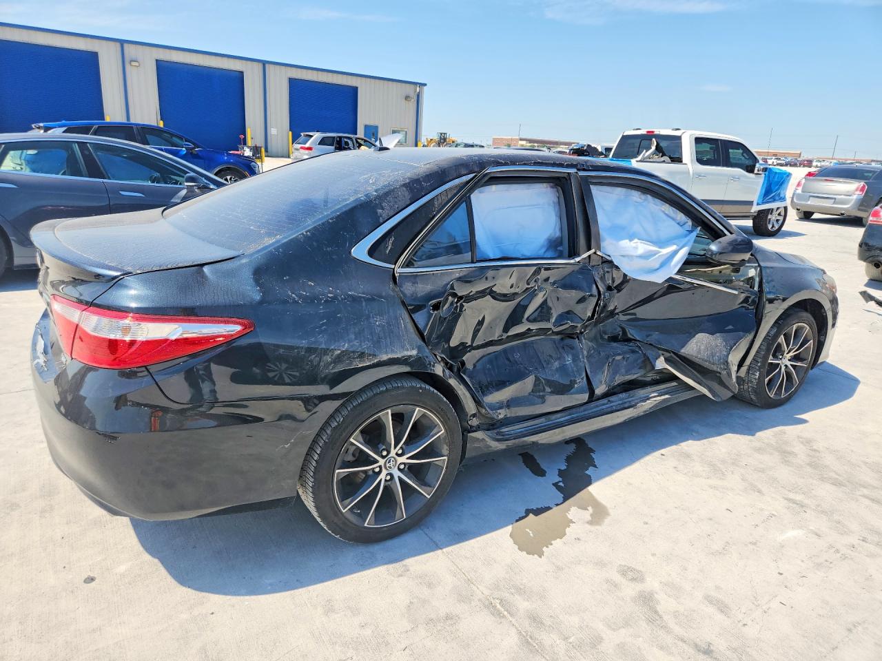 TOYOTA CAMRY 2017 — 4