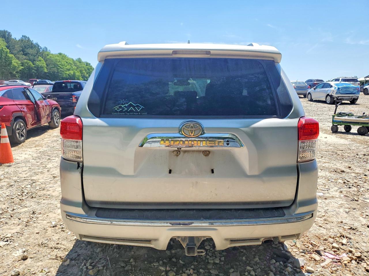 TOYOTA 4RUNNER 2011 — 7