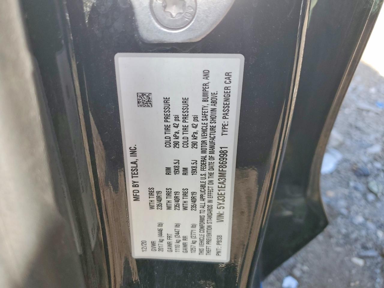 TESLA MODEL 3 2021 — 13