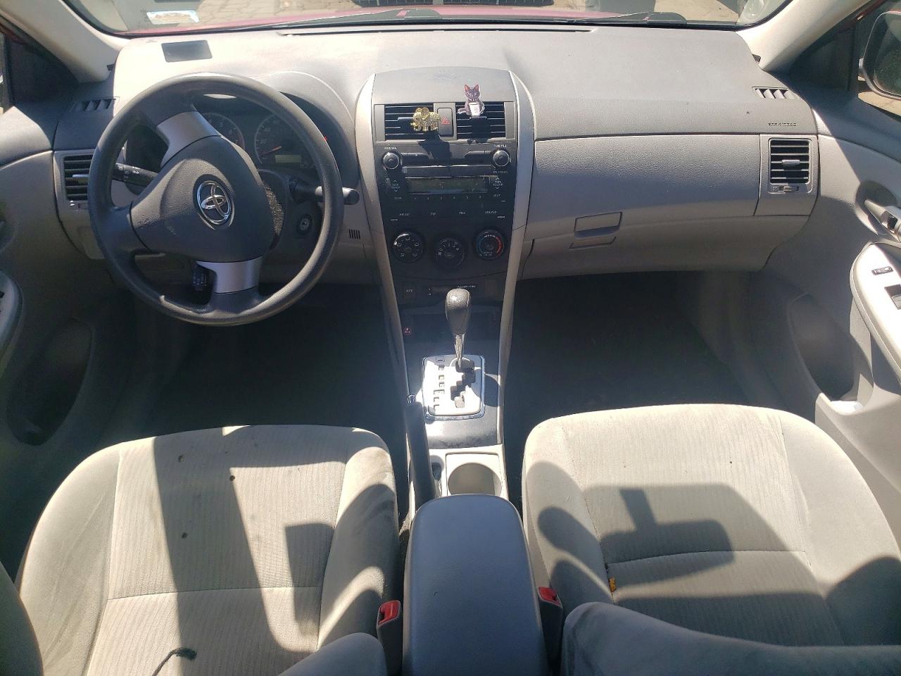 TOYOTA COROLLA 2010 — 9