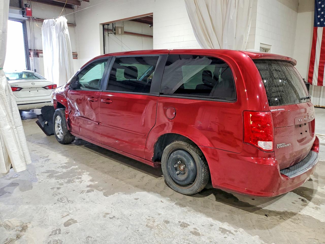 DODGE GRAND CARAVAN 2011 — 3