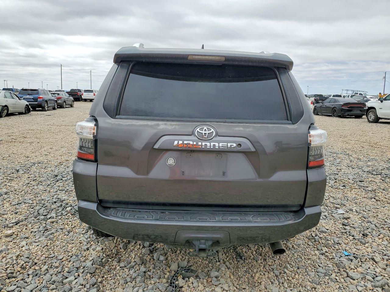 TOYOTA 4RUNNER 2016 — 7