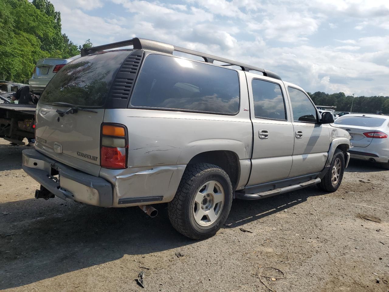 CHEVROLET SUBURBAN 2005 — 4