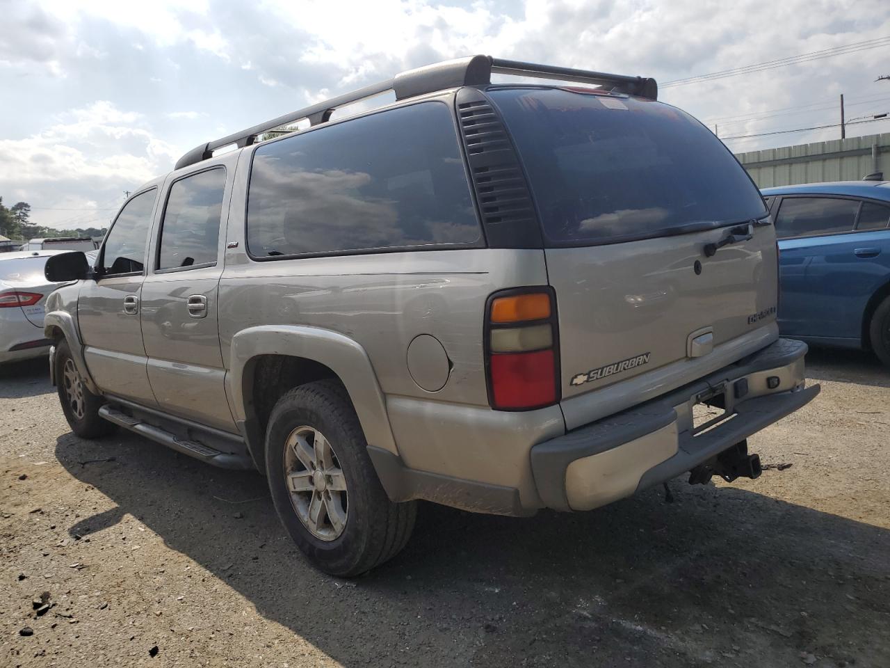 CHEVROLET SUBURBAN 2005 — 3