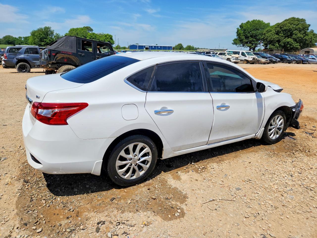NISSAN SENTRA 2018 — 4