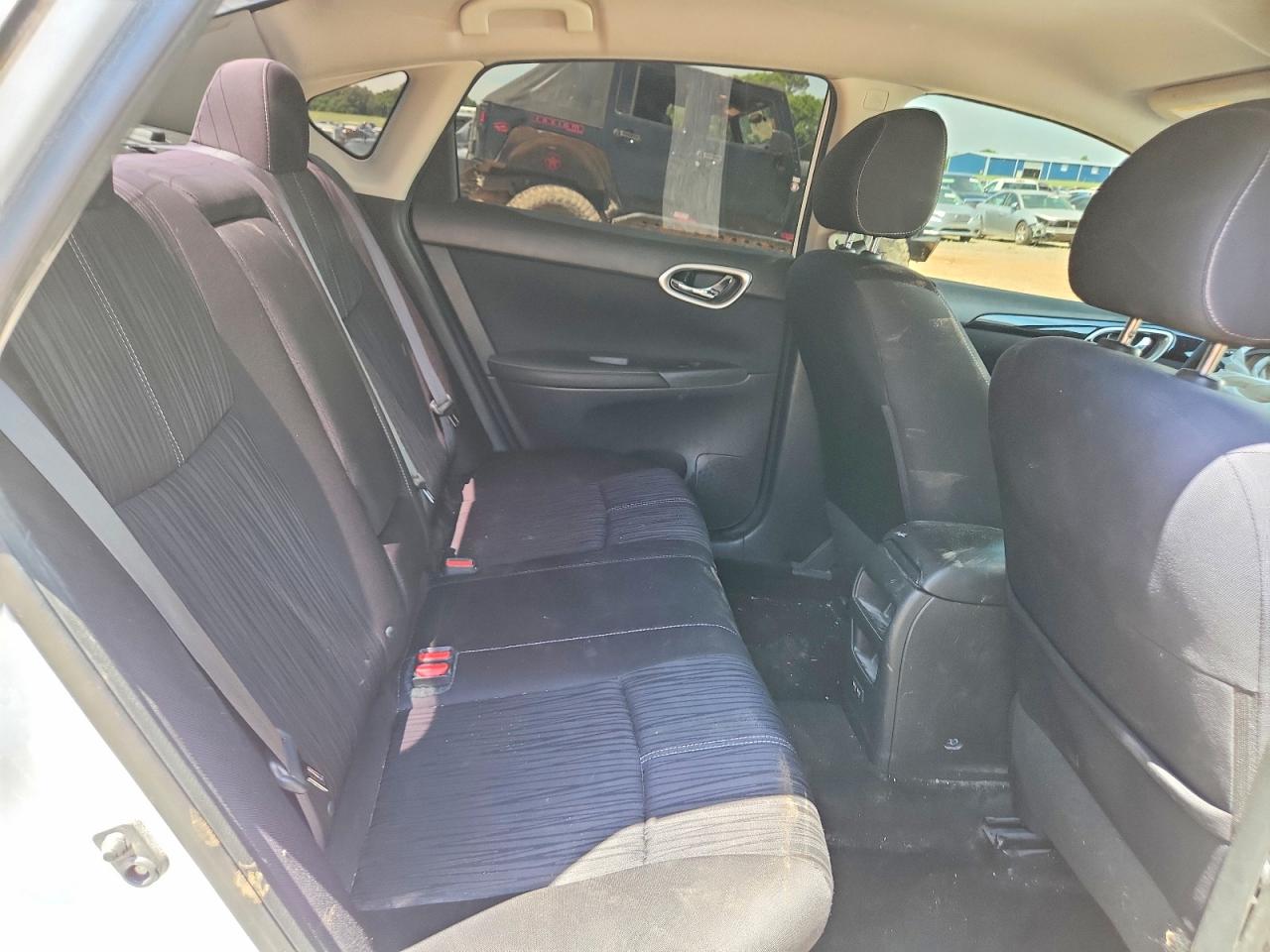 NISSAN SENTRA 2018 — 11
