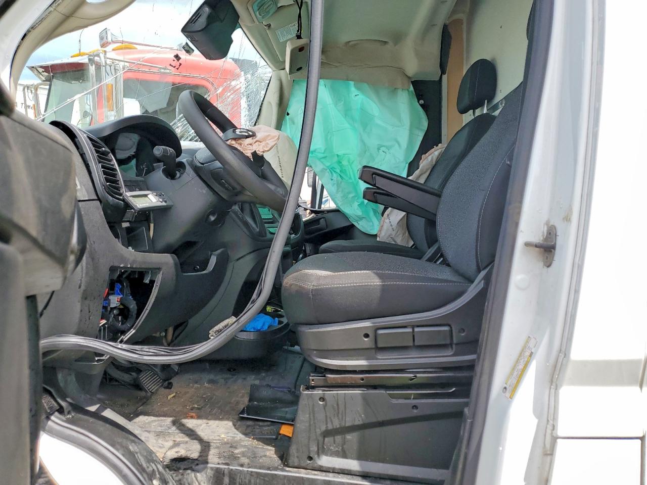 RAM PROMASTER 2500 2023 — 8