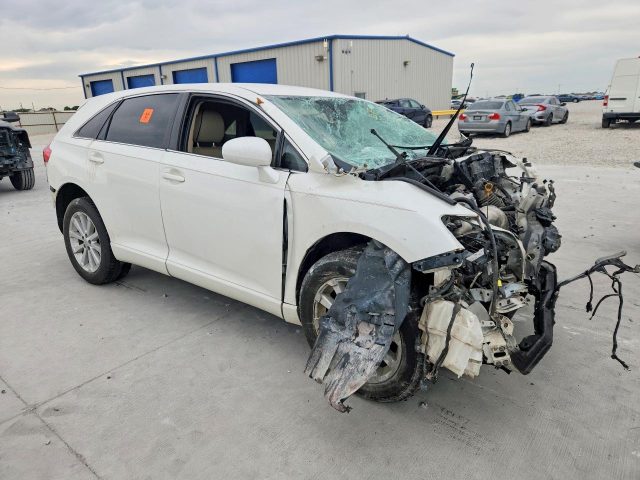 TOYOTA VENZA 2010 — 5