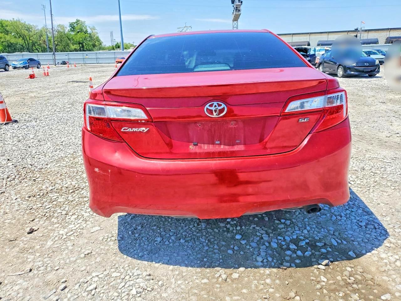 TOYOTA CAMRY 2014 — 7