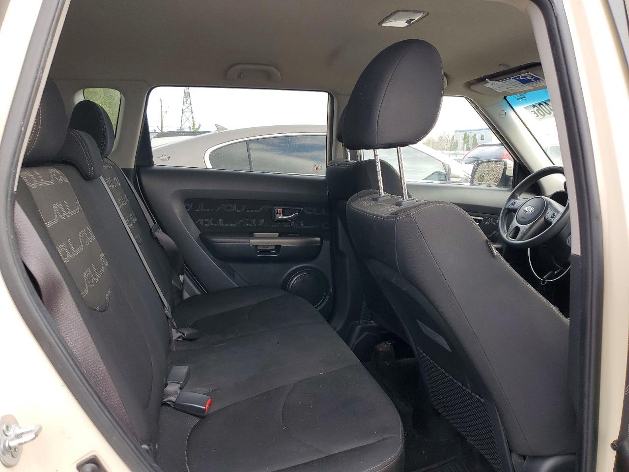 KIA SOUL 2013 — 12