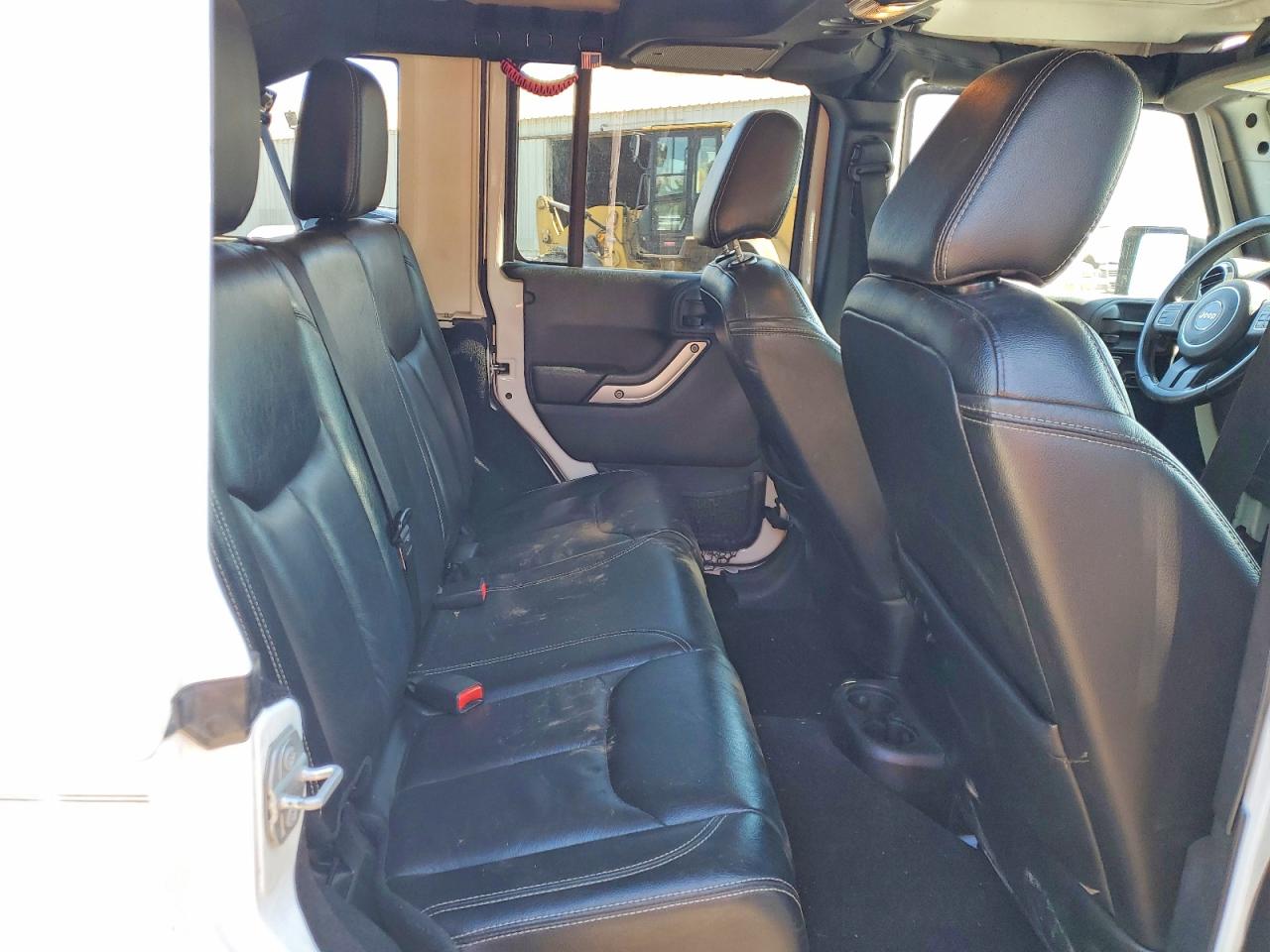 JEEP WRANGLER UNLIMITED 2016 — 11