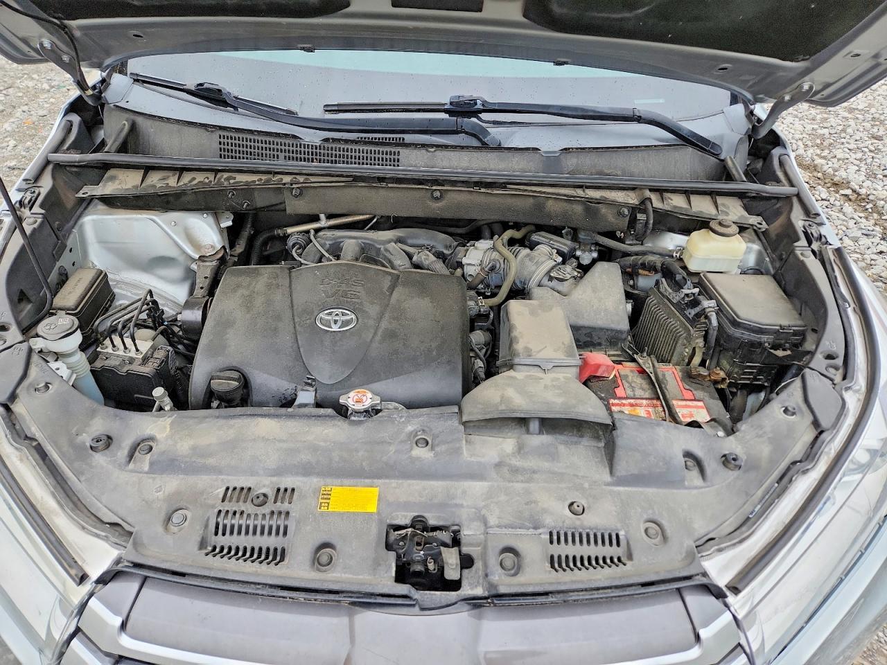 TOYOTA HIGHLANDER 2019 — 13