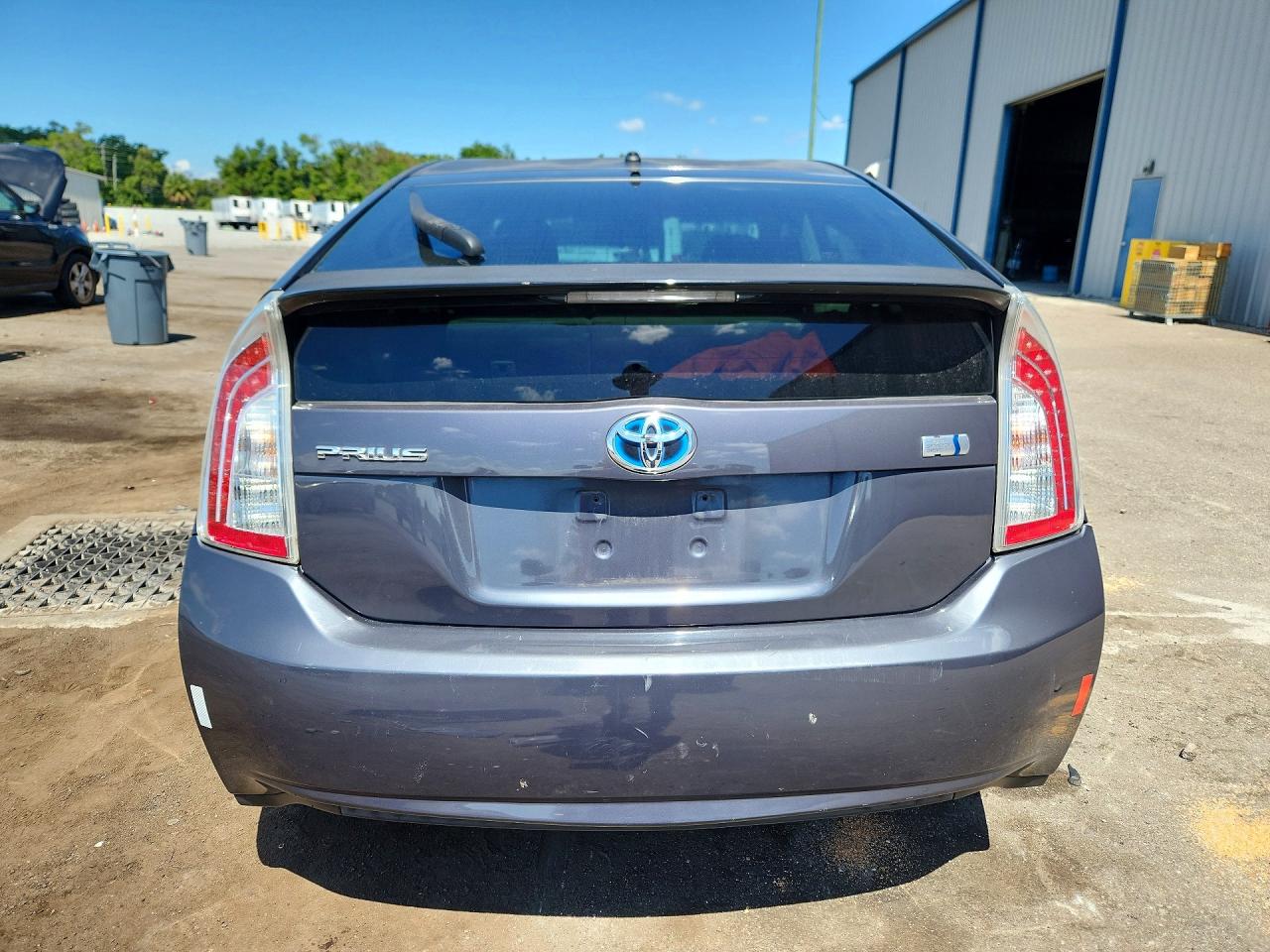TOYOTA PRIUS 2012 — 7