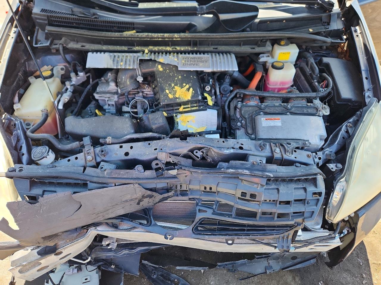 TOYOTA PRIUS 2012 — 12