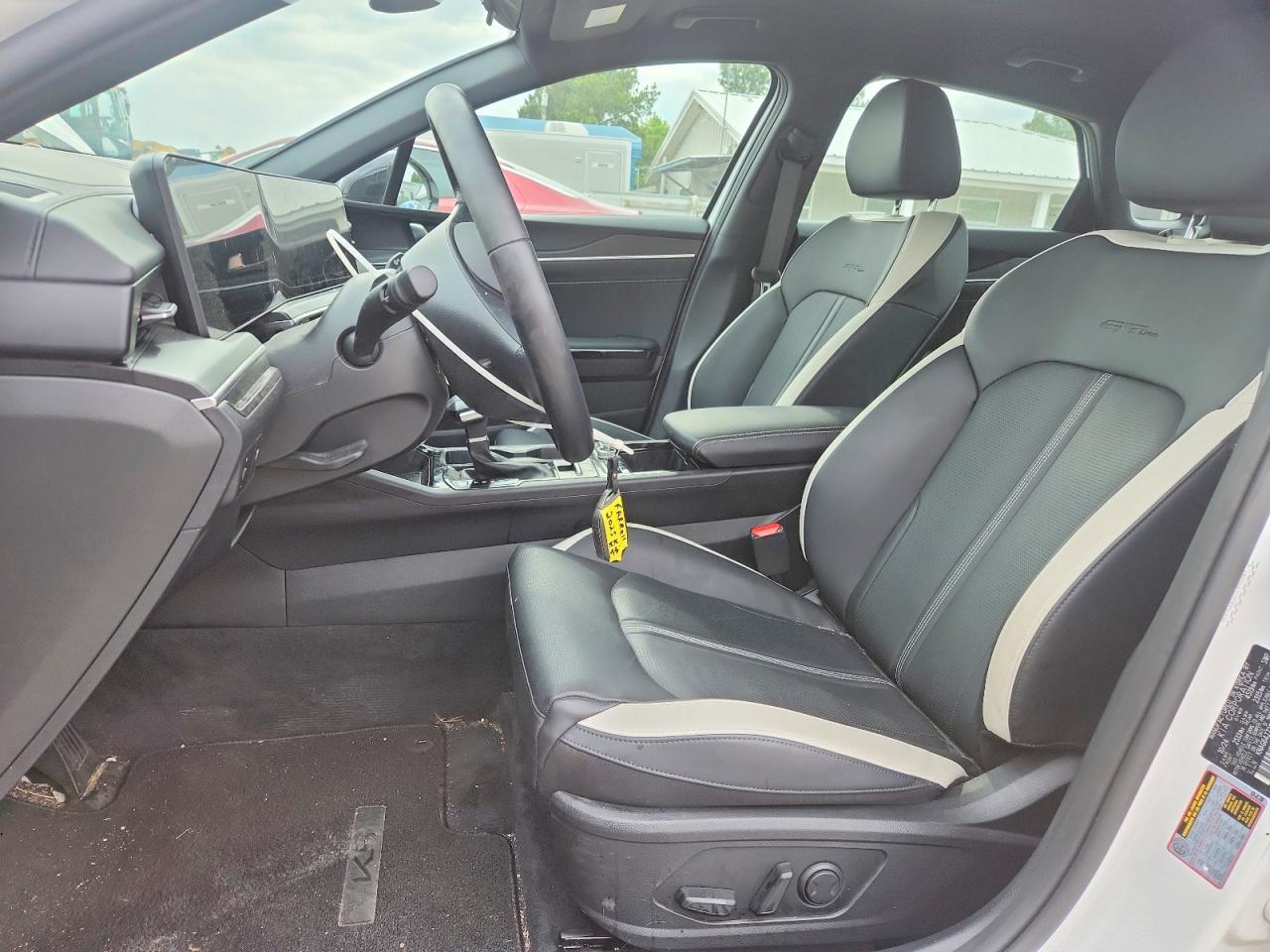 KIA K5 2025 — 8