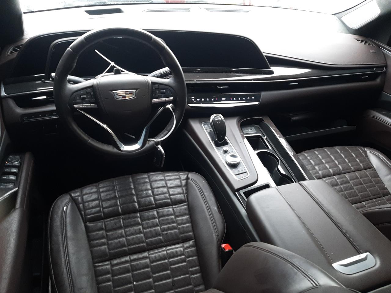 CADILLAC ESCALADE 2021 — 9
