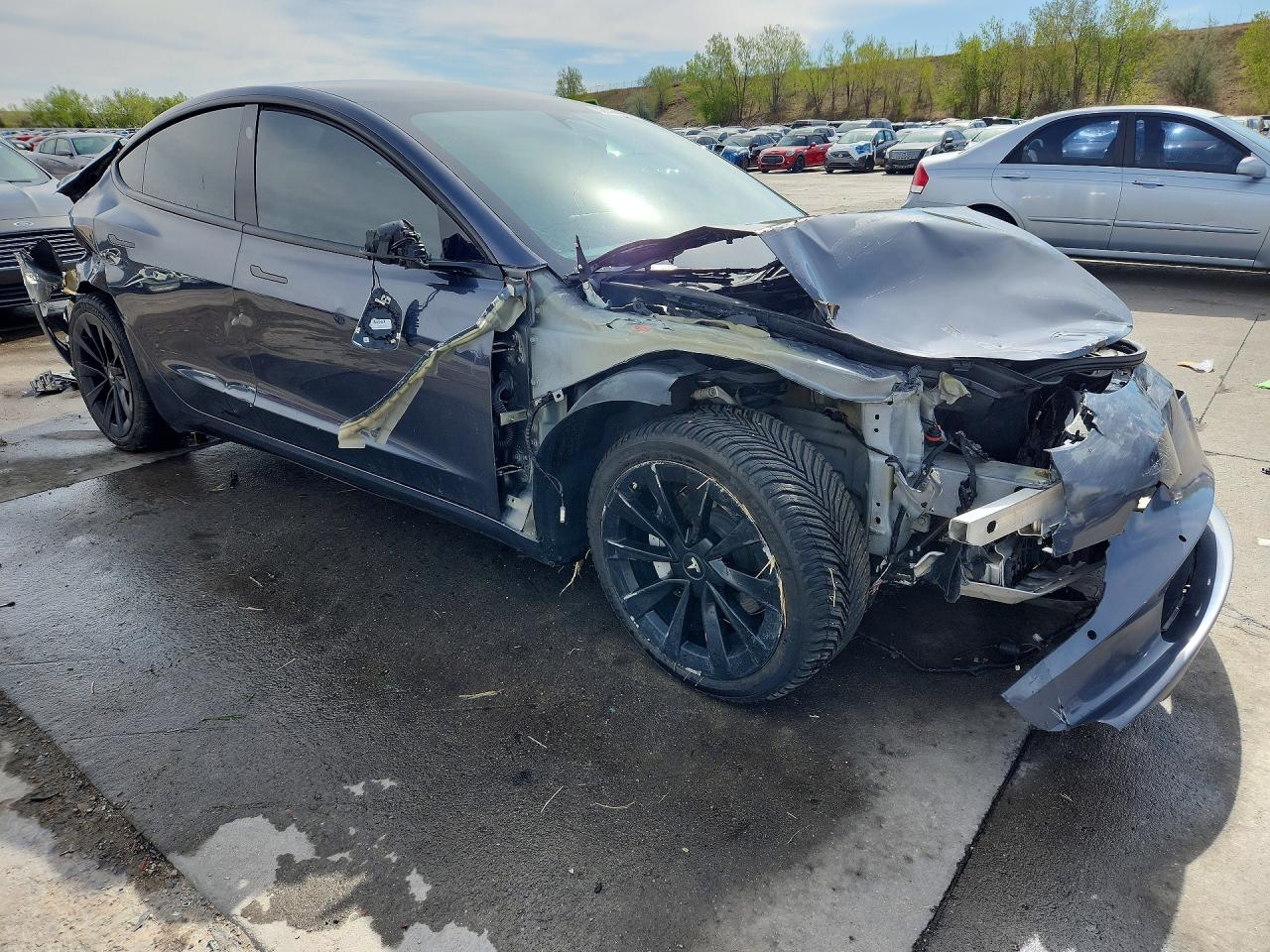 TESLA MODEL 3 2022 — 5