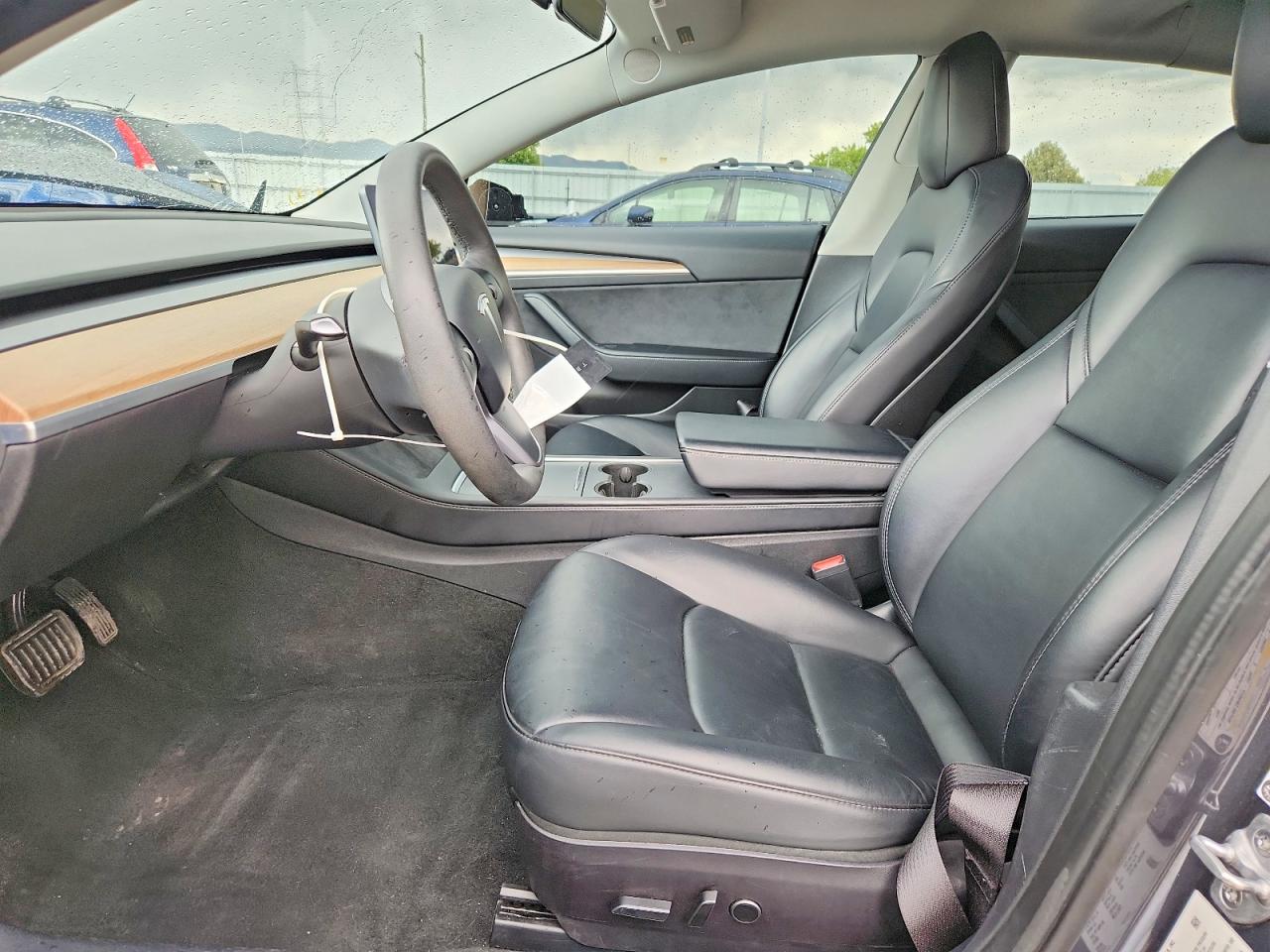 TESLA MODEL 3 2022 — 8