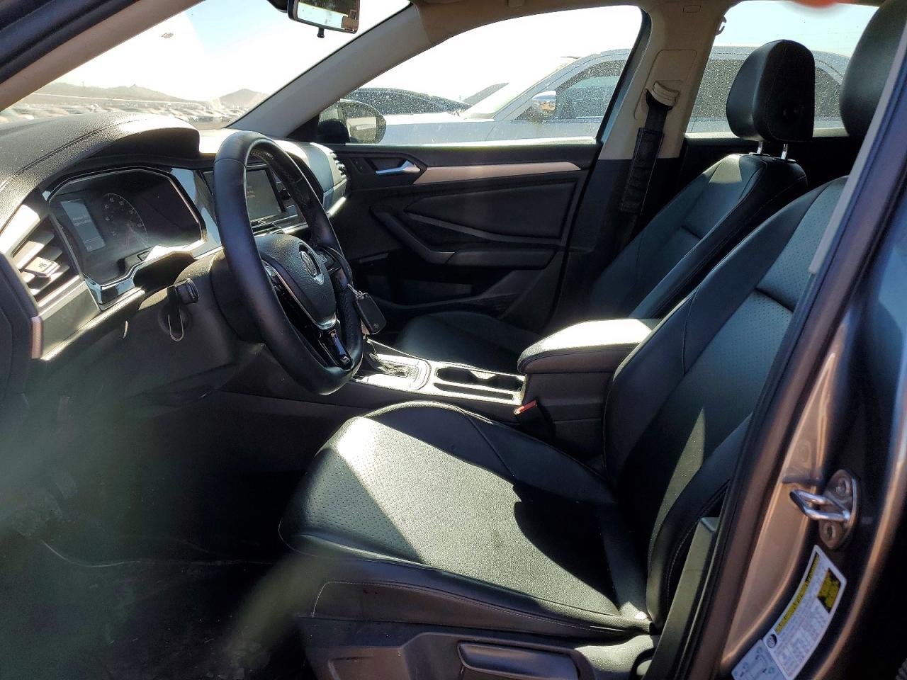 VOLKSWAGEN JETTA 2019 — 8