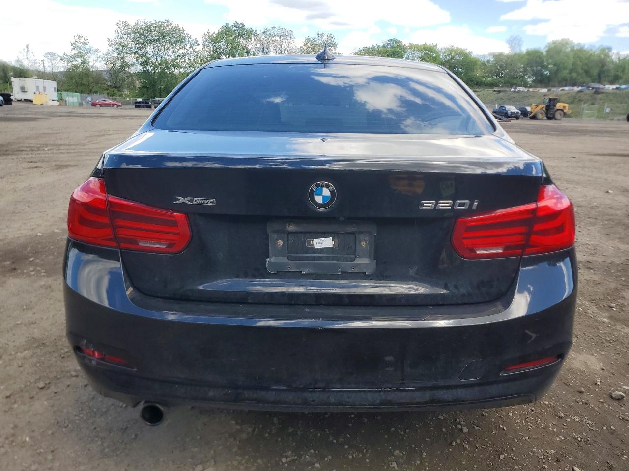 BMW 320 2018 — 7