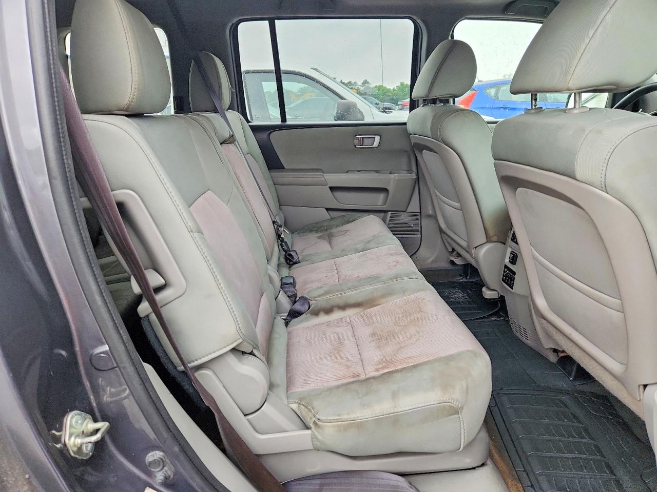 HONDA PILOT 2015 — 12