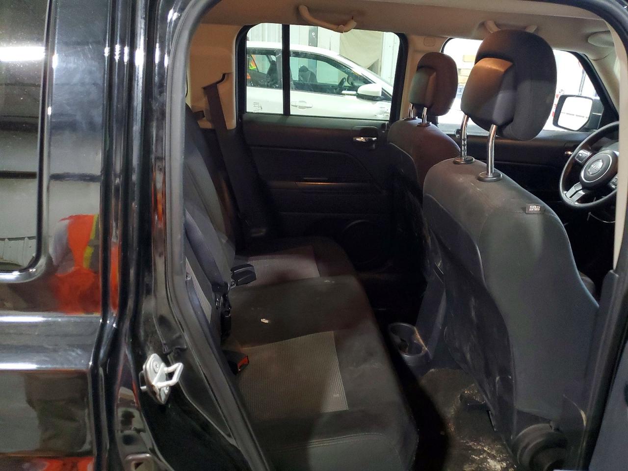 JEEP PATRIOT 2016 — 12