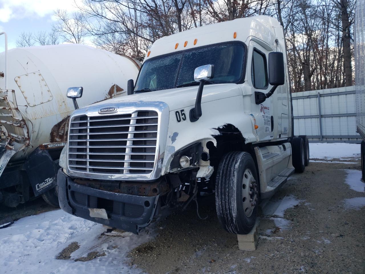 FREIGHTLINER CASCADIA 125 2010 — 3