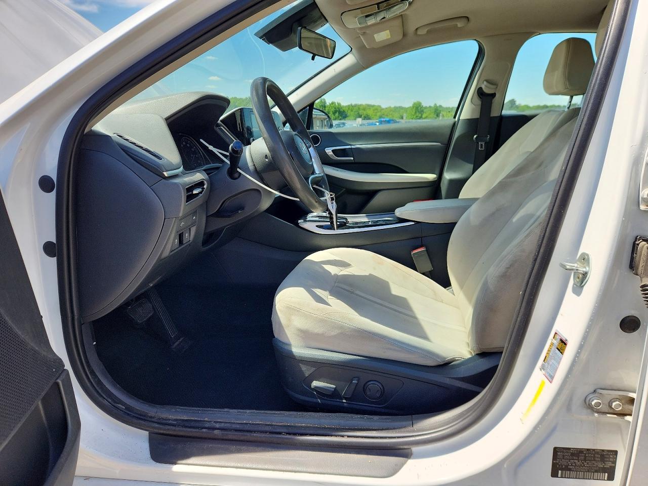 HYUNDAI SONATA 2022 — 8