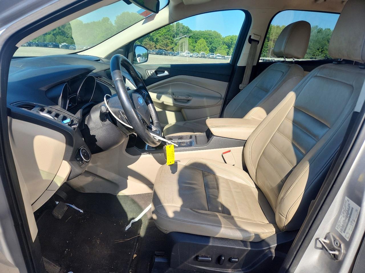 FORD ESCAPE 2017 — 8