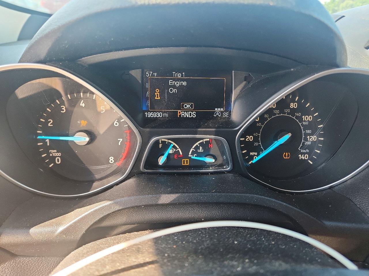 FORD ESCAPE 2017 — 10