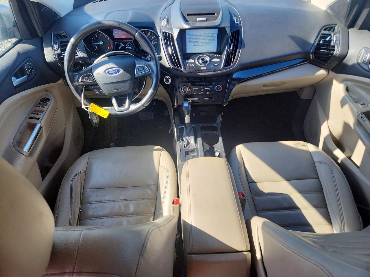 FORD ESCAPE 2017 — 9