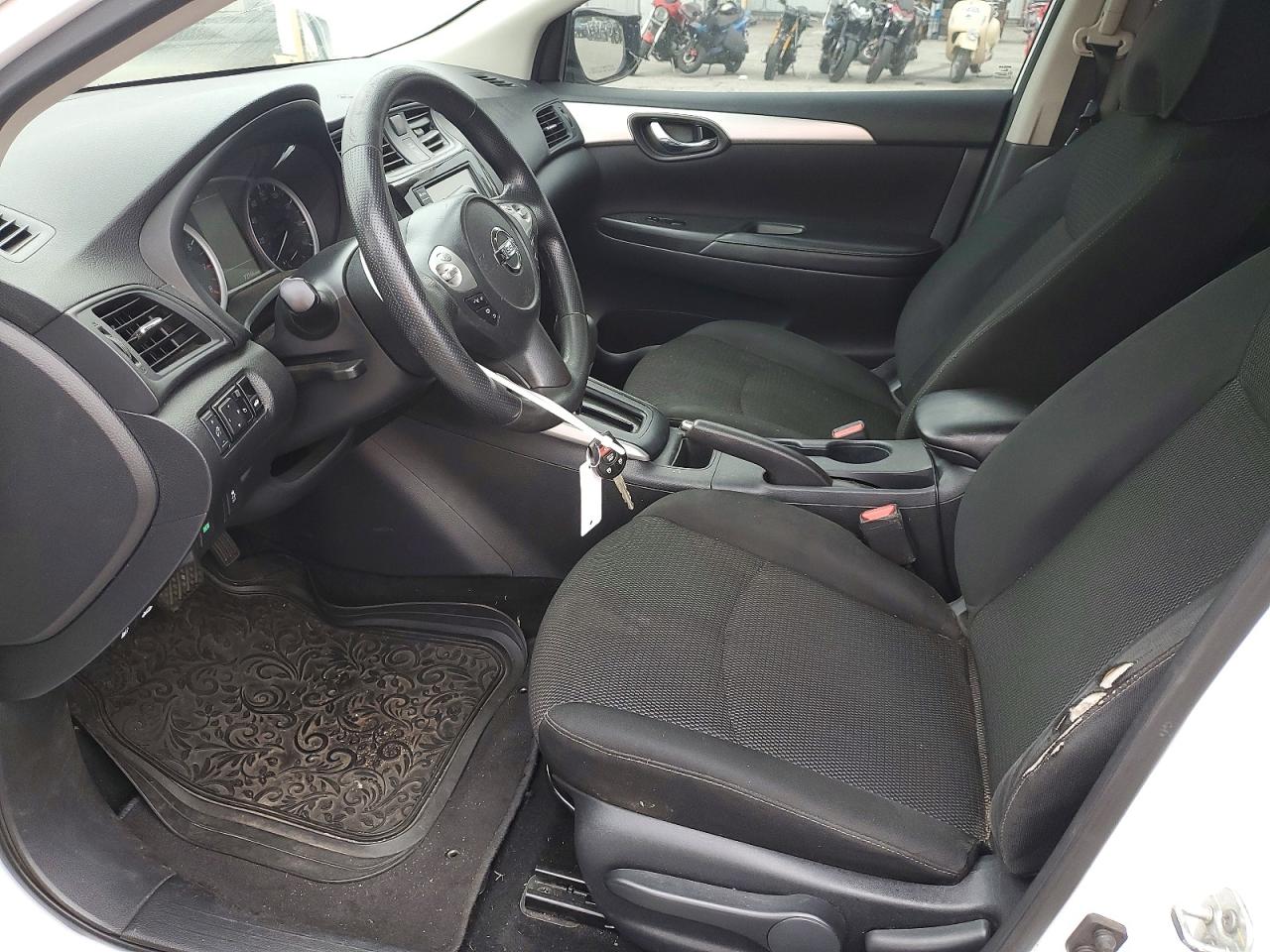 NISSAN SENTRA 2019 — 8