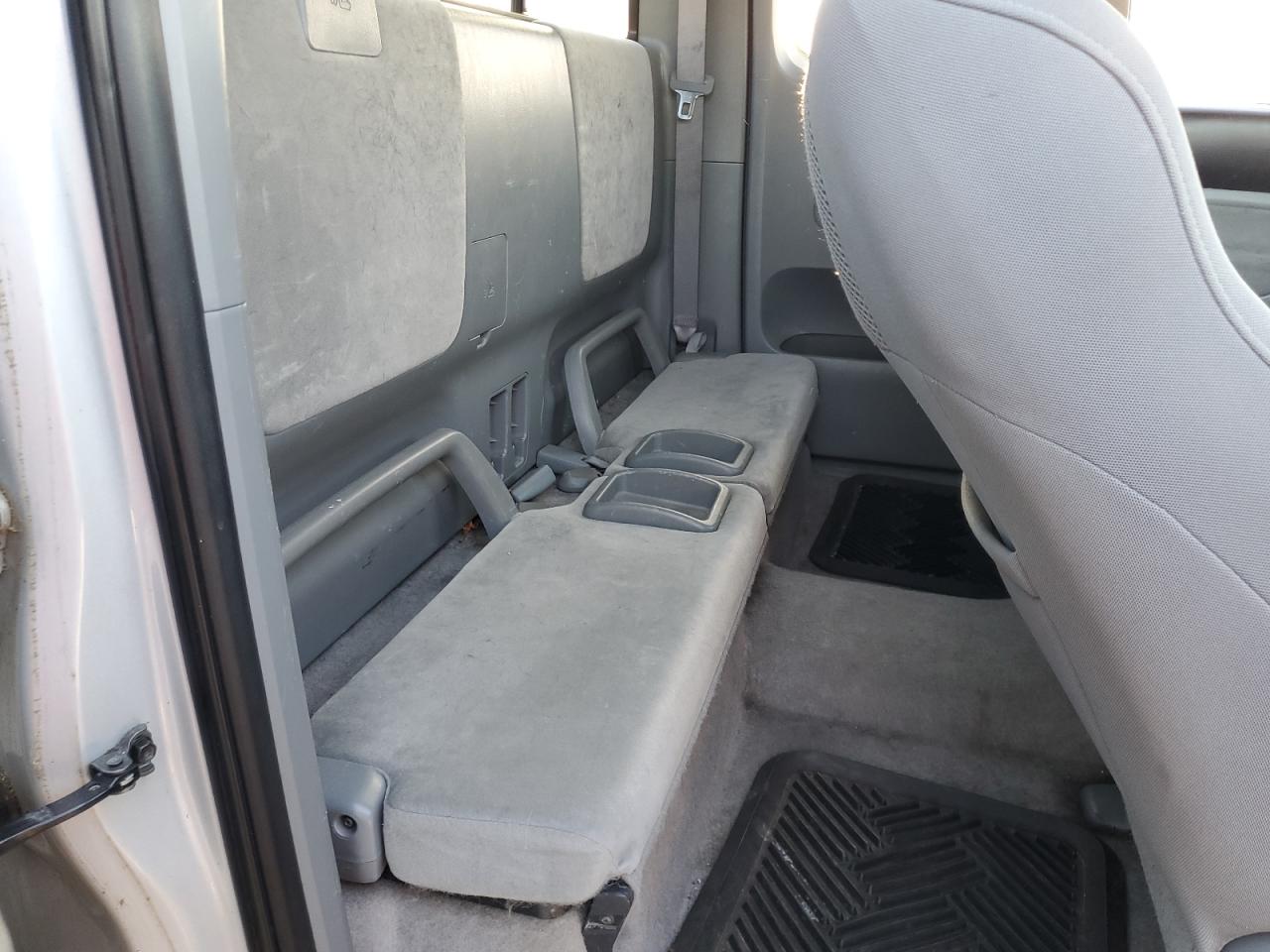 TOYOTA TACOMA 2008 — 11