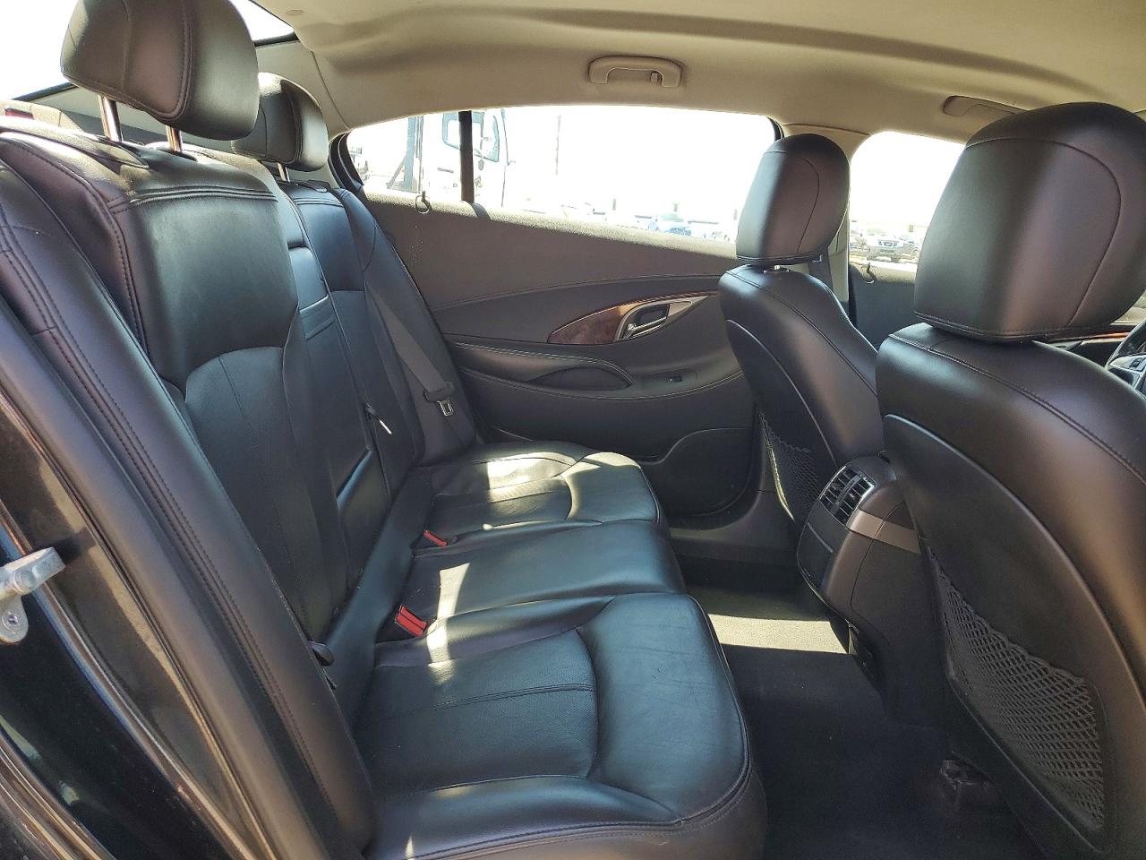 BUICK LACROSSE 2012 — 11