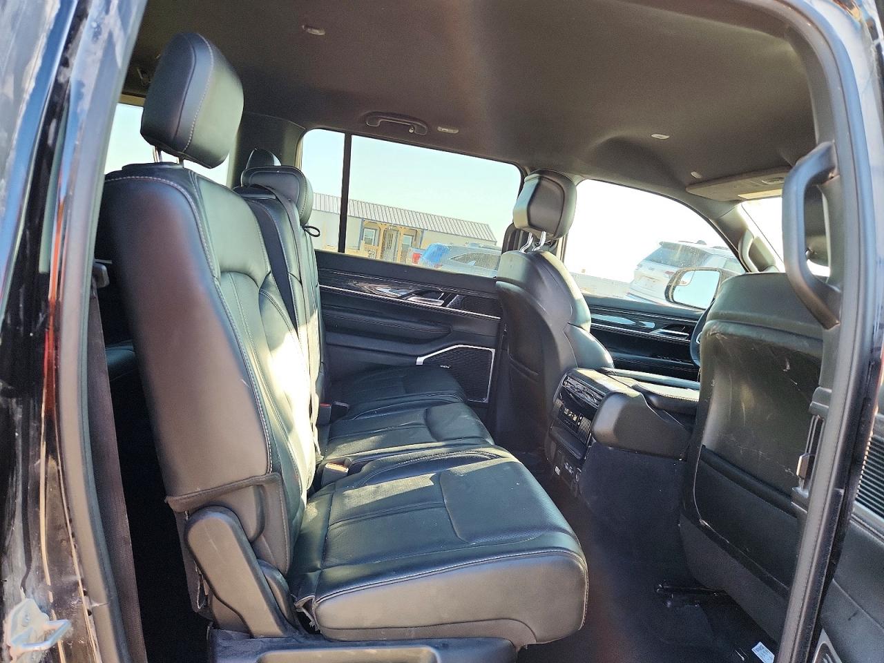 JEEP WAGONEER 2022 — 12