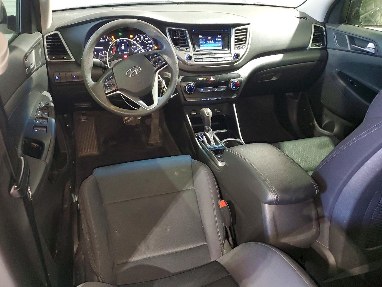 HYUNDAI TUCSON 2017 — 9