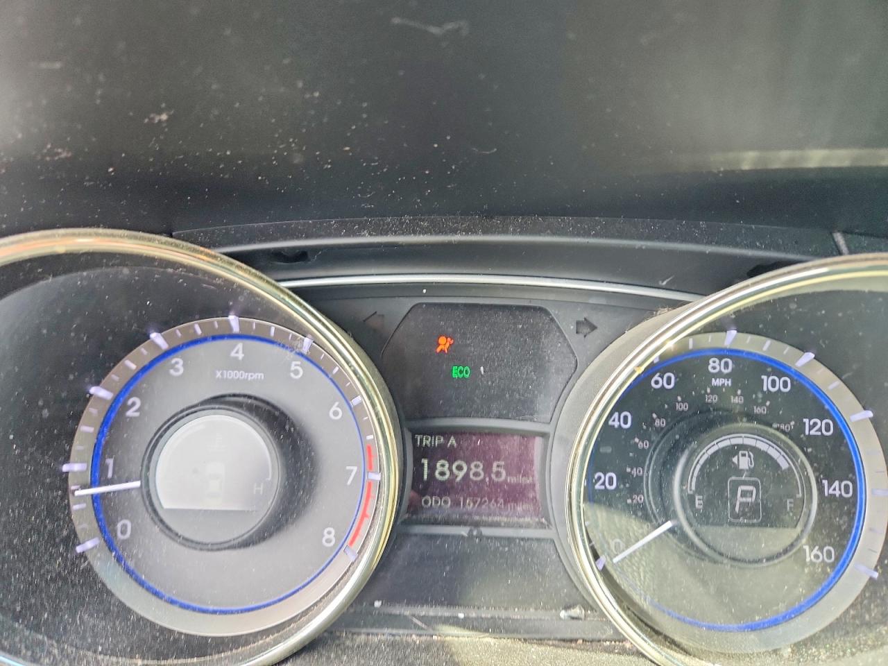 HYUNDAI SONATA 2011 — 10