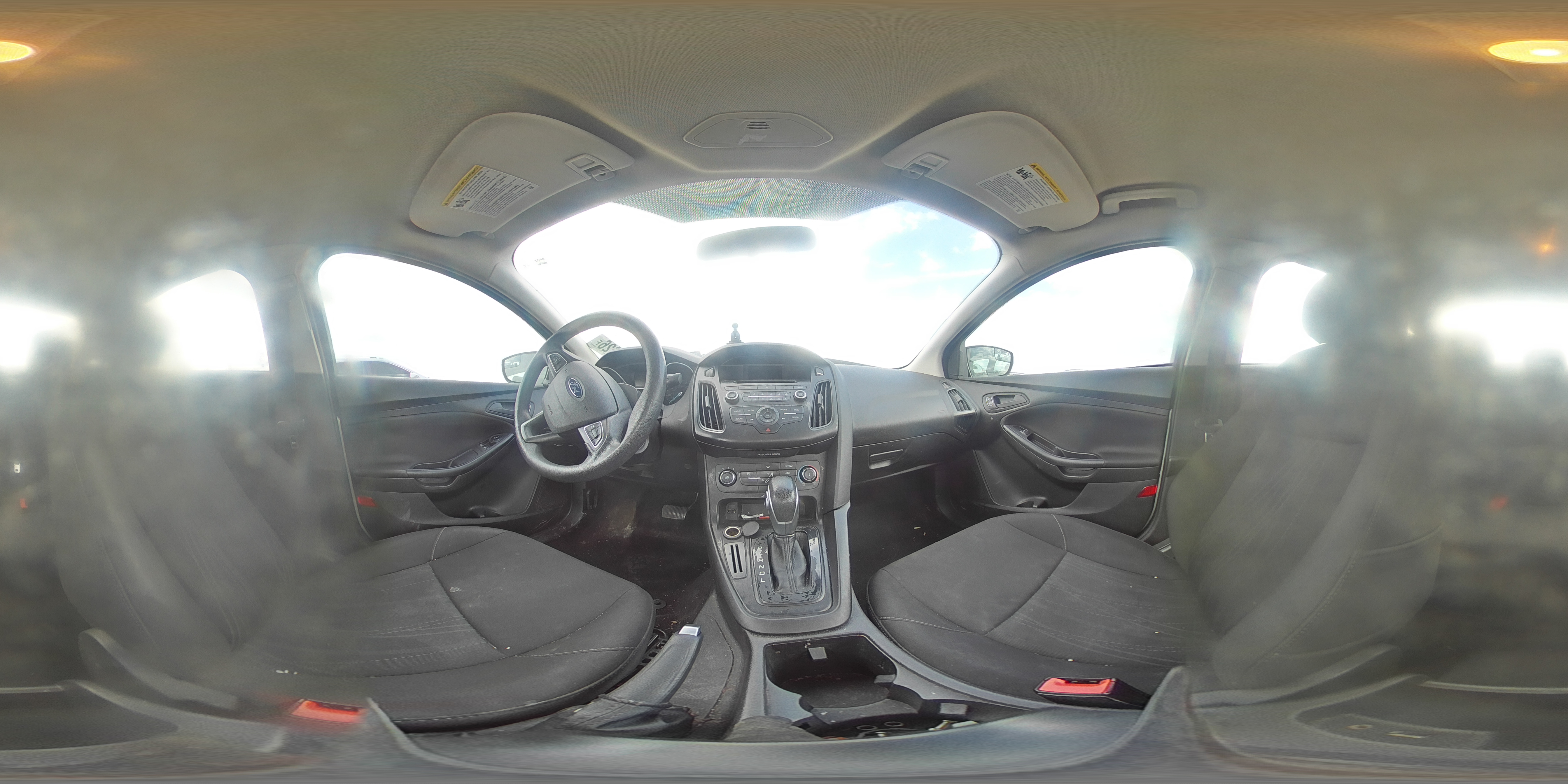 FORD FOCUS 2017 — 14