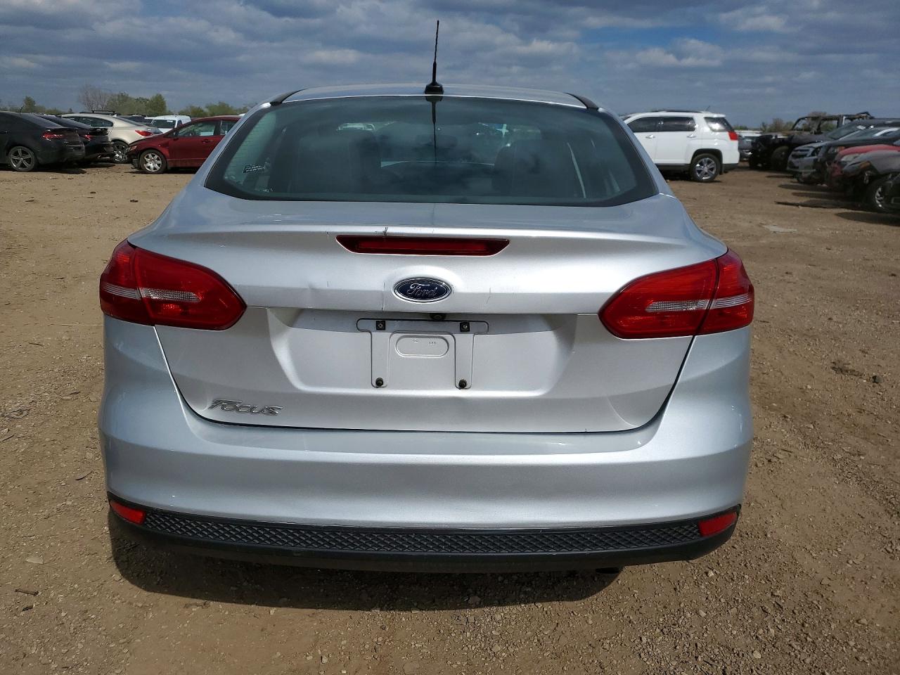 FORD FOCUS 2017 — 7