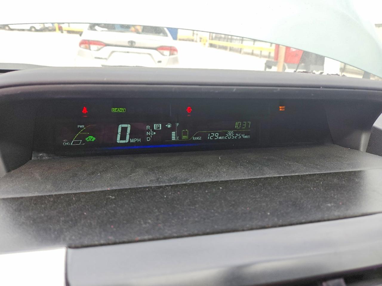 TOYOTA PRIUS V 2014 — 10