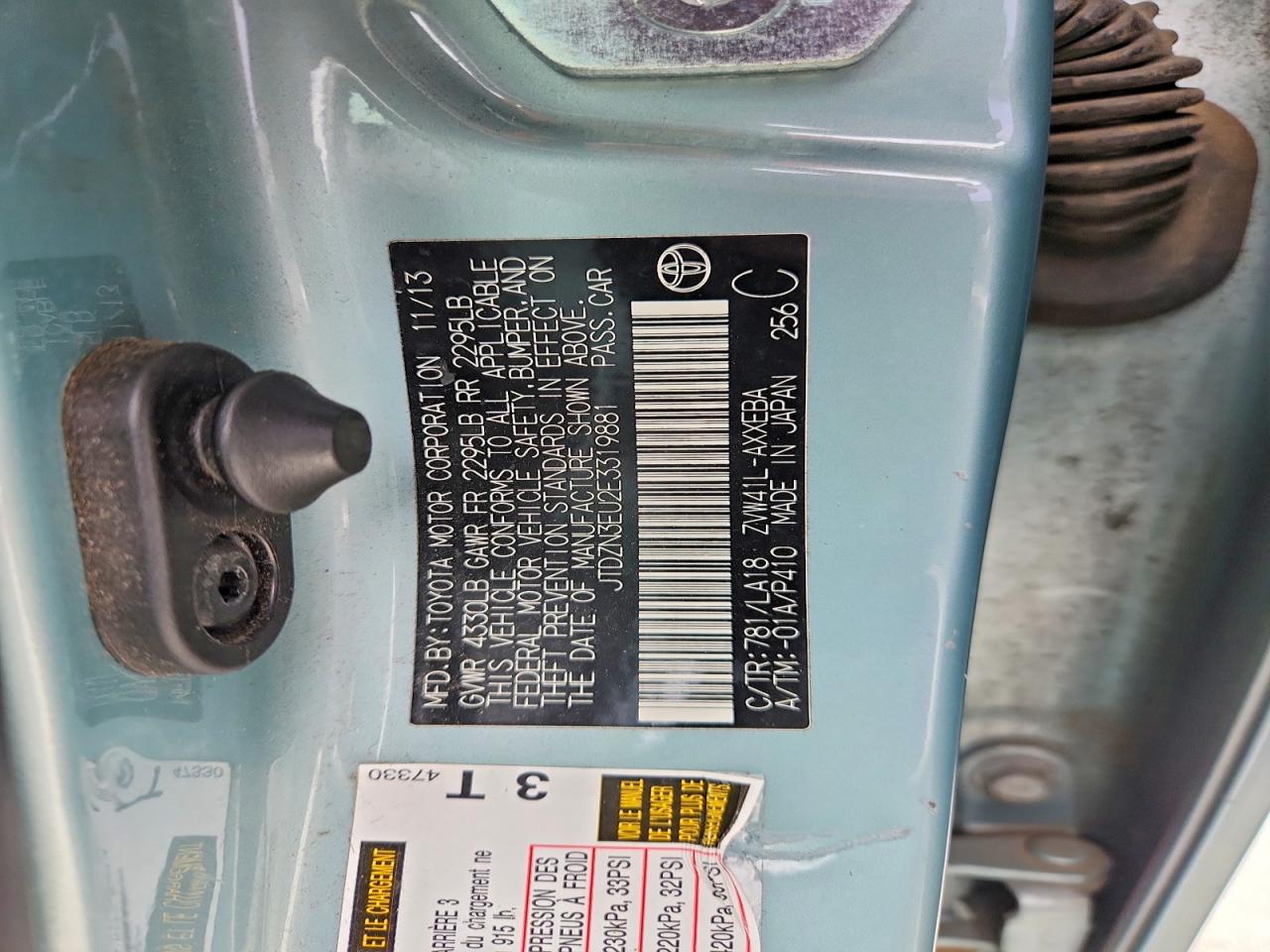 TOYOTA PRIUS V 2014 — 13