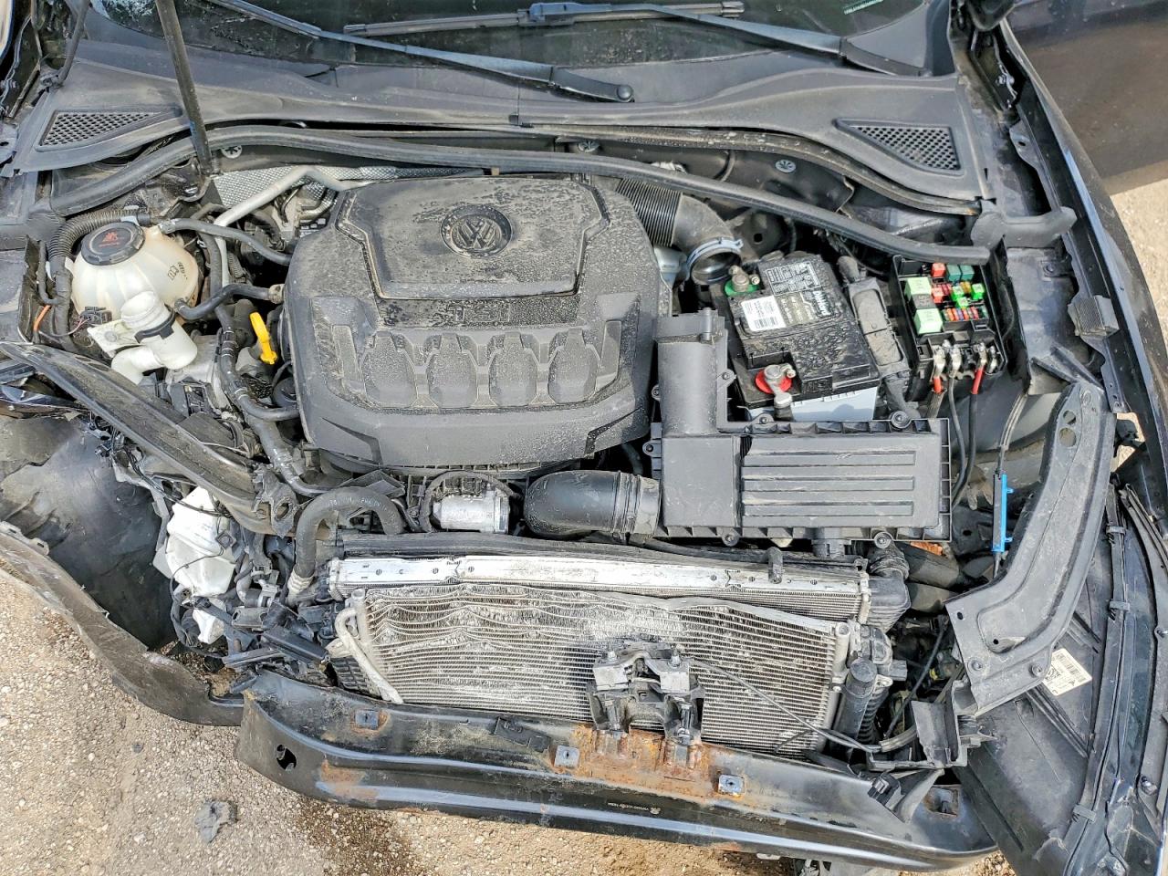 VOLKSWAGEN PASSAT 2019 — 12