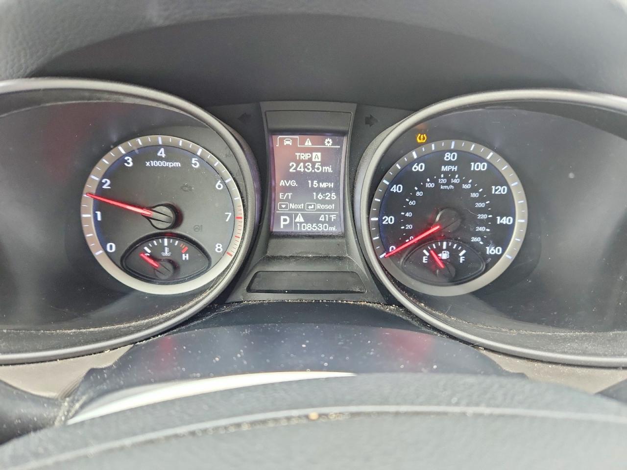 HYUNDAI SANTA FE SPORT 2015 — 10