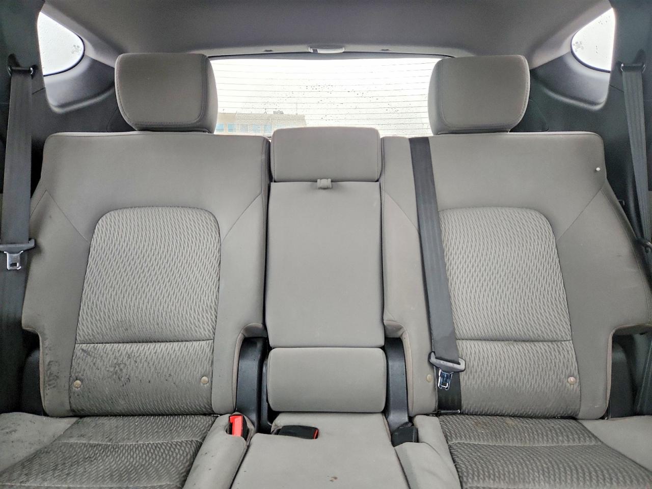 HYUNDAI SANTA FE SPORT 2015 — 11